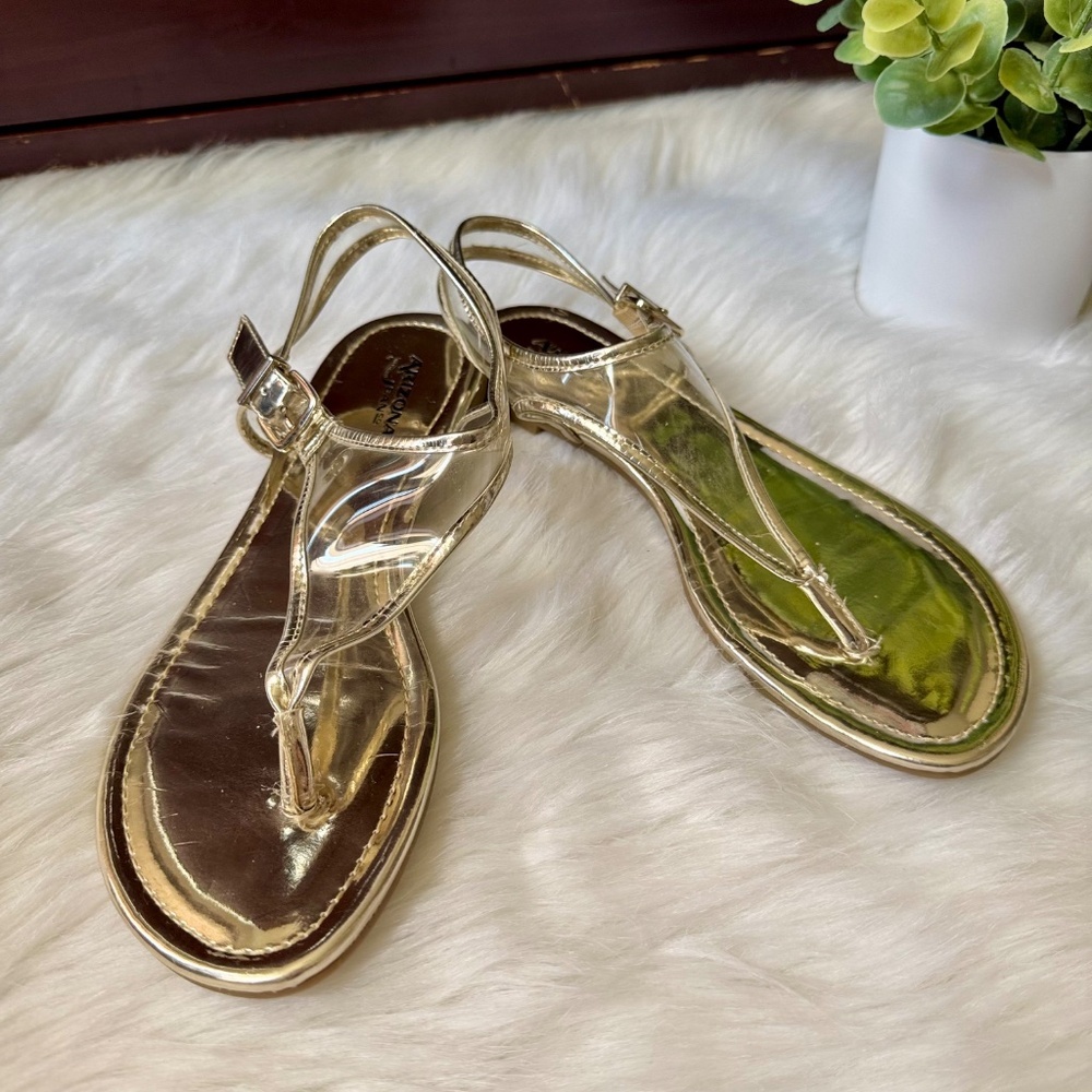 Arizona Jean‎ Co. Brenna Women’s Gold & Clear Thong Sandals Size 8